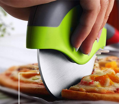 Kitchy-Pizza-Cutter-Wheel